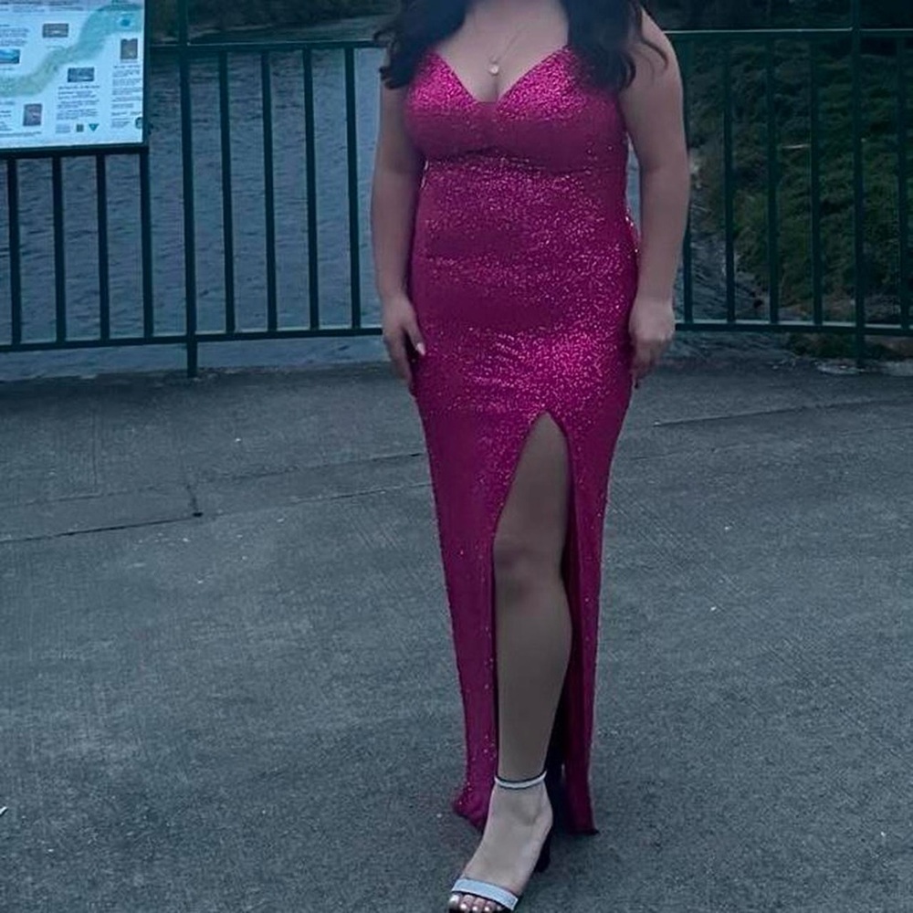 🎀Elegant Pink Evening Gown
